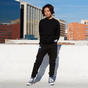 Discord Black Crew Sweatshirt N246-27